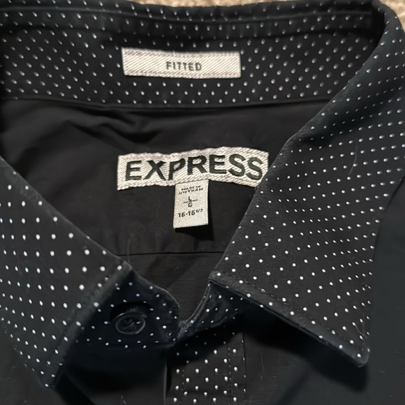 Express Fitted Dress Shirt - Picture 2 of 3